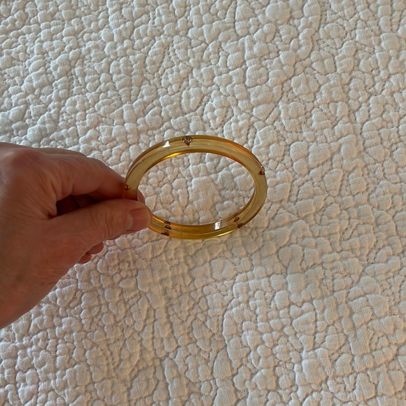 Vintage Plastic Lucite Bracelet with five rhinestones - Picture 2 of 5